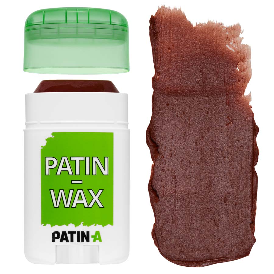 PATIN-WAX ist unser Patinierstick in einer Kunststoffdrehhülse. PATIN-WAX ist die perfekte Patina um Kostüme richtig zu verschmutzen und zu altern.