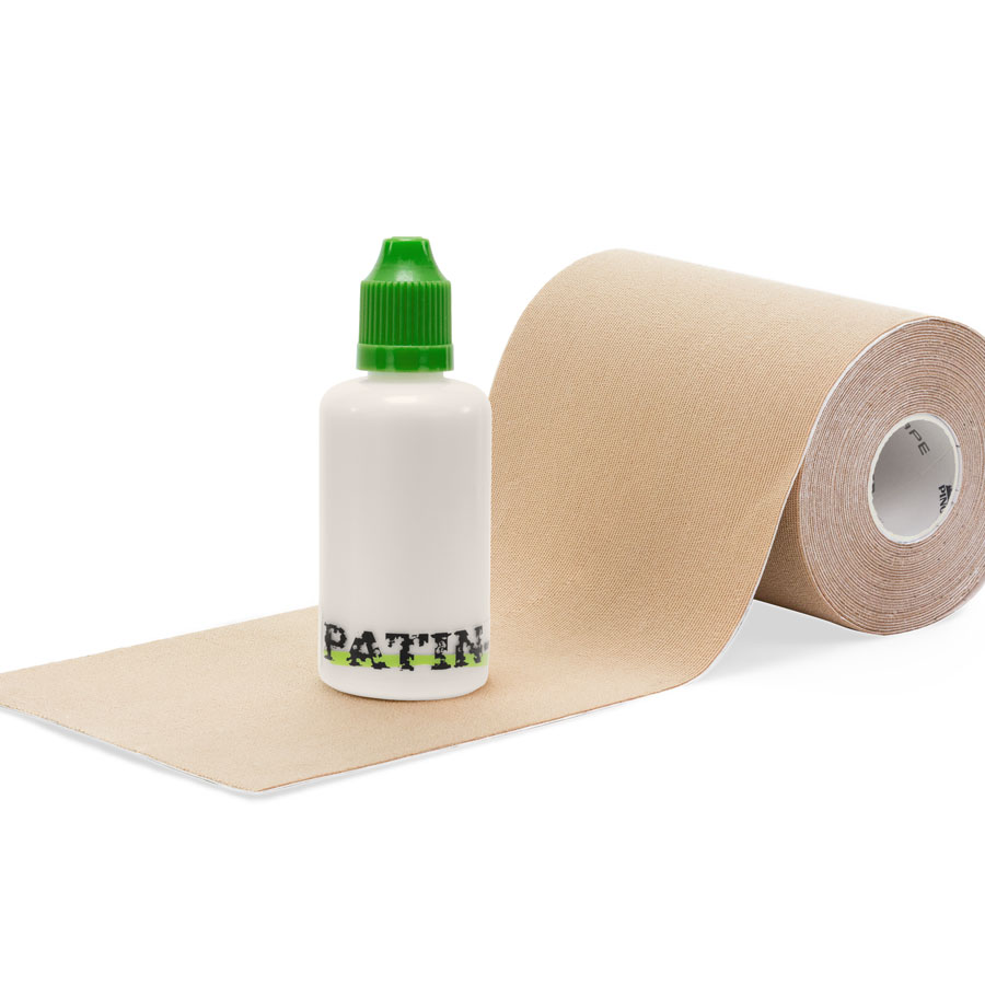 PATIN-TEX est un liquide blanc qui sèche après l'application pour former un film beige. Bien entendu, ce latex convient également pour les patines les plus fines, car le flacon fineliner souple et maniable répartit le latex avec précision.