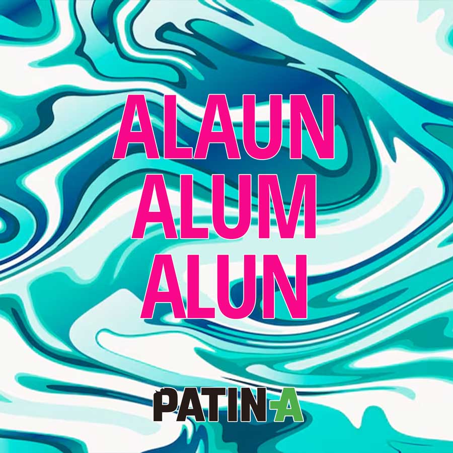 Alaun (Kalium-Aluminium-Sulfat) wird zur Vorbehandlung von Stoffen oder Papier vor dem Marmorieren verwendet, um sicherzustellen, dass die Motive klar übertragen werden.