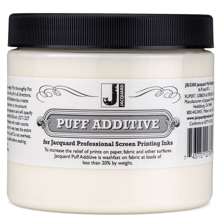 Mit dem Jacquard Puff Additive lassen sich Strukturen auf Stoffen herstellen. Das ist nicht nur für Textile-Artists/Patinierer interessant, sondern auch für alle anderen Anwender die mit Farben auf Stoffen arbeiten.