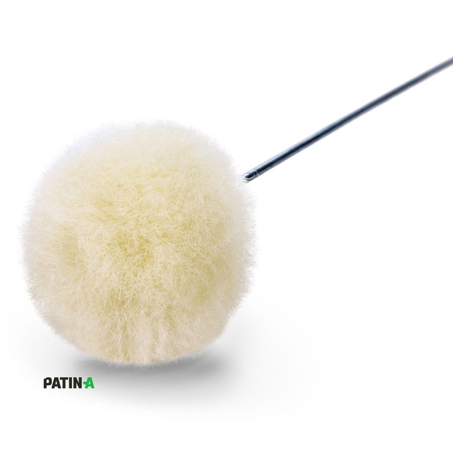 Der Wool-Dauber ist ein Wollpinsel zum Auftragen von Lederfarbe und Finish.