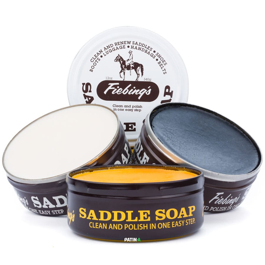 Le savon Fiebing's Saddlesoap est un savon doux et nourrissant, utilisé depuis « une éternité » pour nettoyer et entretenir les selles.