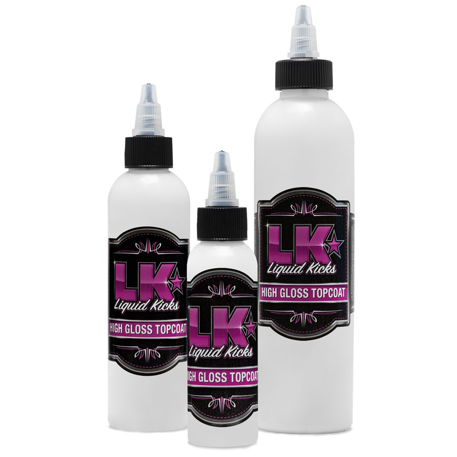 Liquid Kicks High Gloss Topcoat ist ein professioneller, hochelastischer, super hochglänzender Decklack. Das Besondere an dieser Schutzschicht ist, dass sie hochelastisch ist und nicht z.B. beim Tragen eines Schuhs reisst oder brüchig wird.