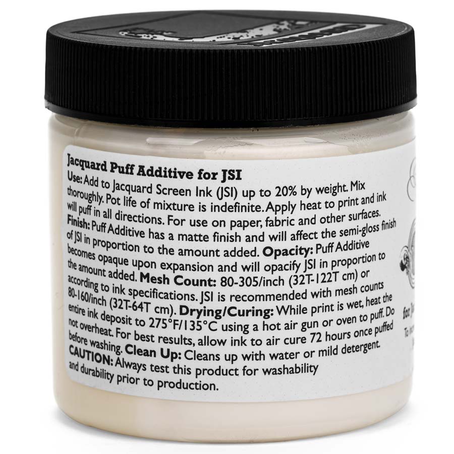 Mit dem Jacquard Puff Additive lassen sich Strukturen auf Stoffen herstellen. Das ist nicht nur für Textile-Artists/Patinierer interessant, sondern auch für alle anderen Anwender die mit Farben auf Stoffen arbeiten.