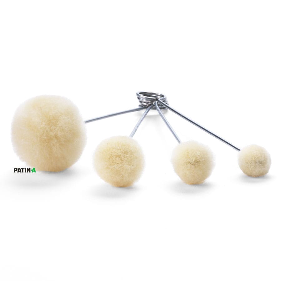 Der Wool-Dauber ist ein Wollpinsel zum Auftragen von Lederfarbe und Finish.