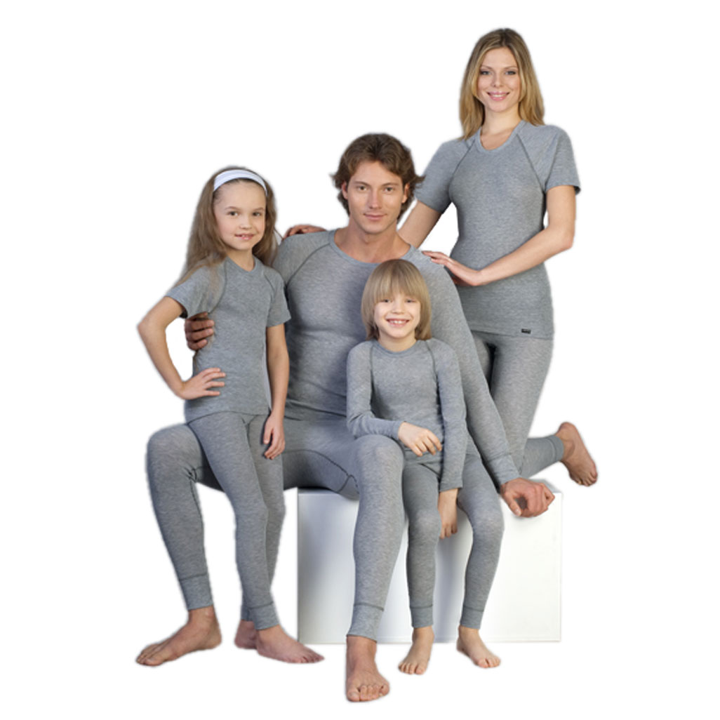 con-ta Funktionsunterwäsche Kinder Kinder und Erwachsene in grauer Funktionsunterwäsche von con-ta