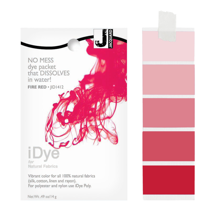 Jacquard iDye Natural 412 Fire Red Packung Jacquard iDye Natural 412 Fire Red mit sich lösender Farbe im Wasser und Farbmustern in Feuerrot