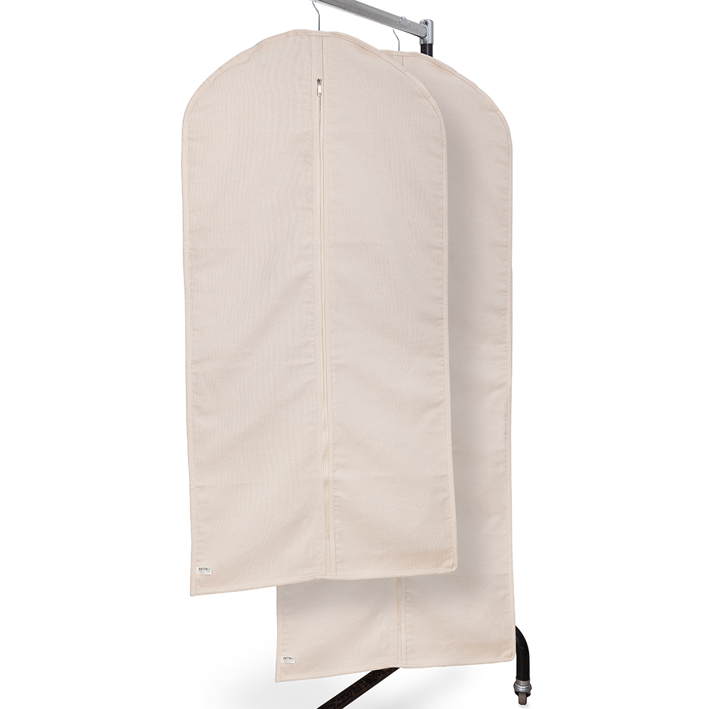Cotton garment bag two sizes Garment bag made of natural cotton, two sizes 116 and 146 cm on a clothes rail