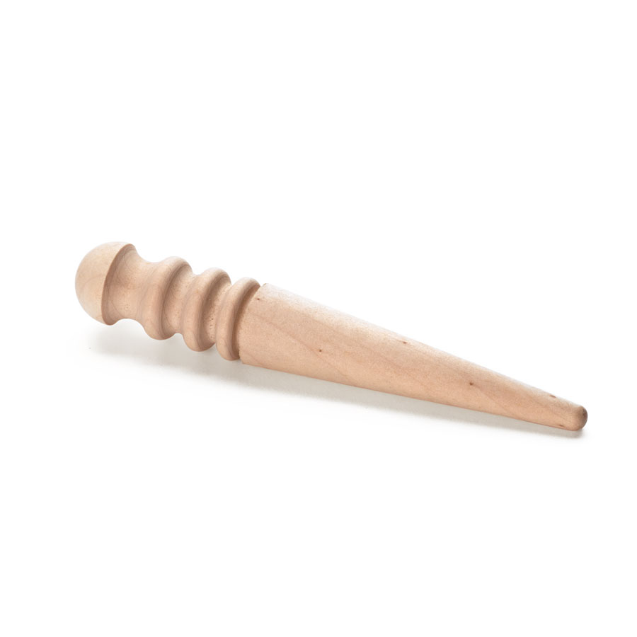 Wooden edge slicker Wooden edge slicker with grooves