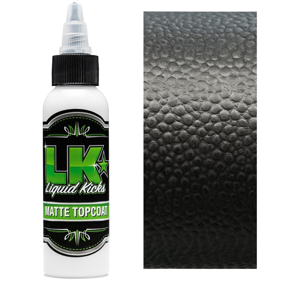 Liquid Kicks Matte Topcoat ist ein professioneller, hochelastischer, matt glänzender Decklack. Das Matte Finish ist ein matter Überzug der einen sanften leichten Glanz besitzt - eher sollte man es mit einem leichten Schimmern bezeichnen.