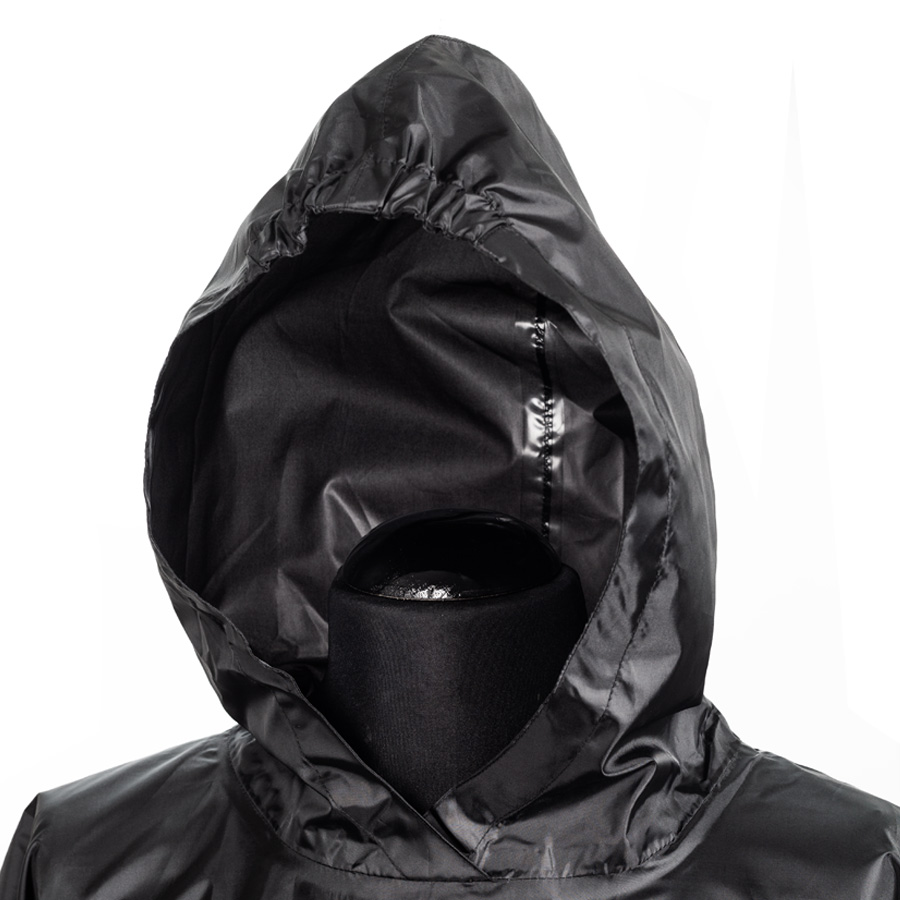 trekmates-poncho-schwarz-hoodie-2_900px