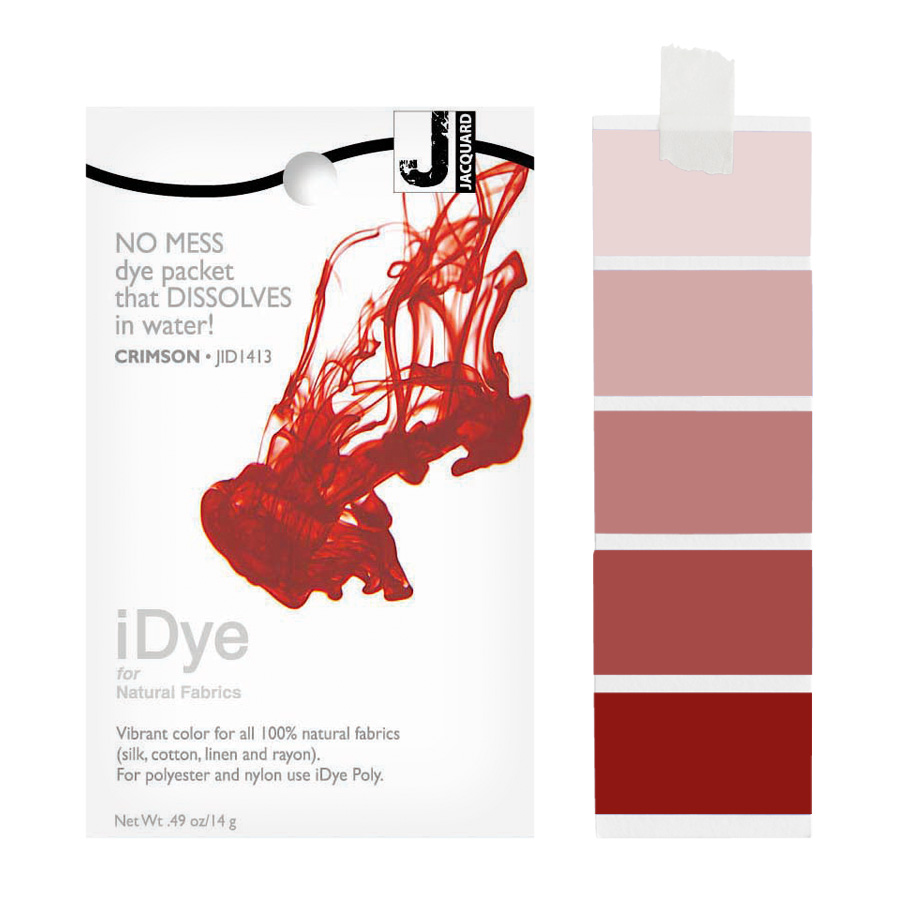 Jacquard iDye Natural 413 Crimson Packung Jacquard iDye Natural 413 Crimson mit sich lösender Farbe im Wasser und Farbmustern in Karmesinrot