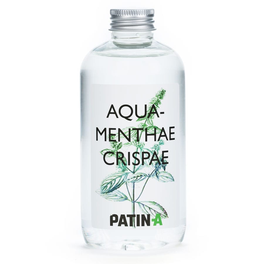 Krauseminzwasser (Aqua Menthae Crispae) ermöglicht das Glatt- und Ausbügeln von Säumen und sonstigen starken Falten und Knicken.