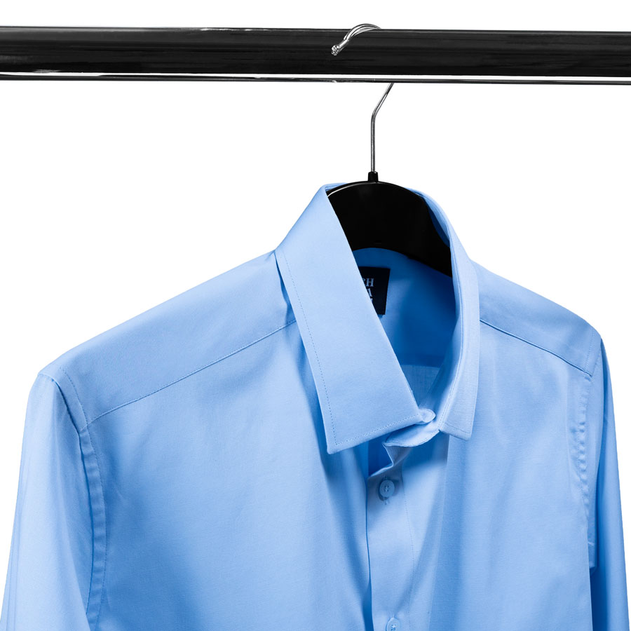 The shirt hanger from Cortec with a width of 47 cm is perfect for men's shirts, shirts or jackets.