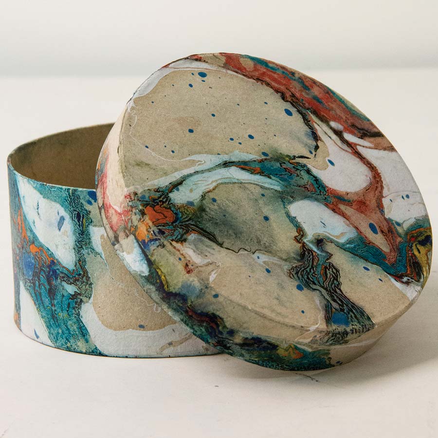 Die Jacquard Marbling Colors sind perfekt für wunderschöne Marmorierungen und extrem haltbar und farbintensiv auf Stoffen.
