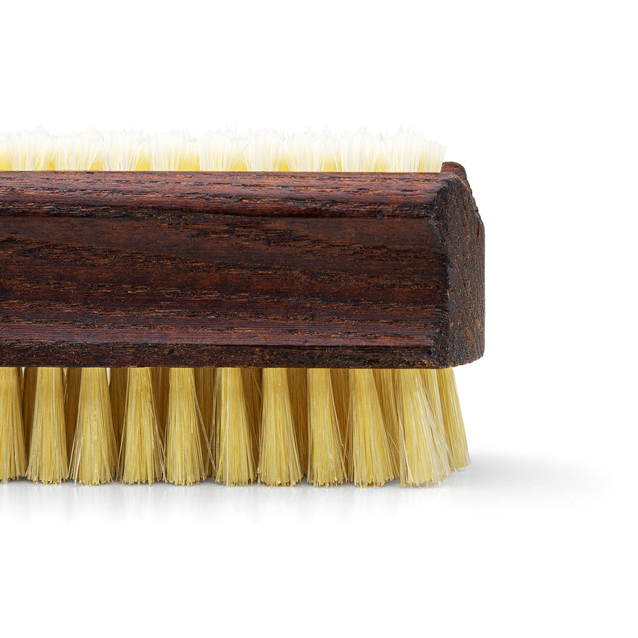 redecker-nagelbuerste-thermoholz-handwaschbuerste-detail